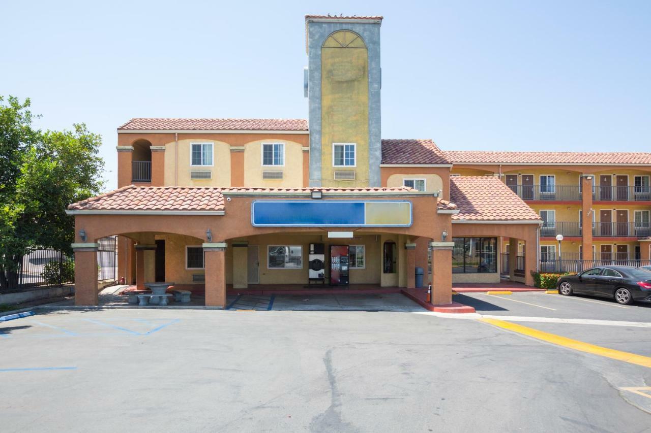 Hotel Corona Ca - Hwy 91 Luaran gambar