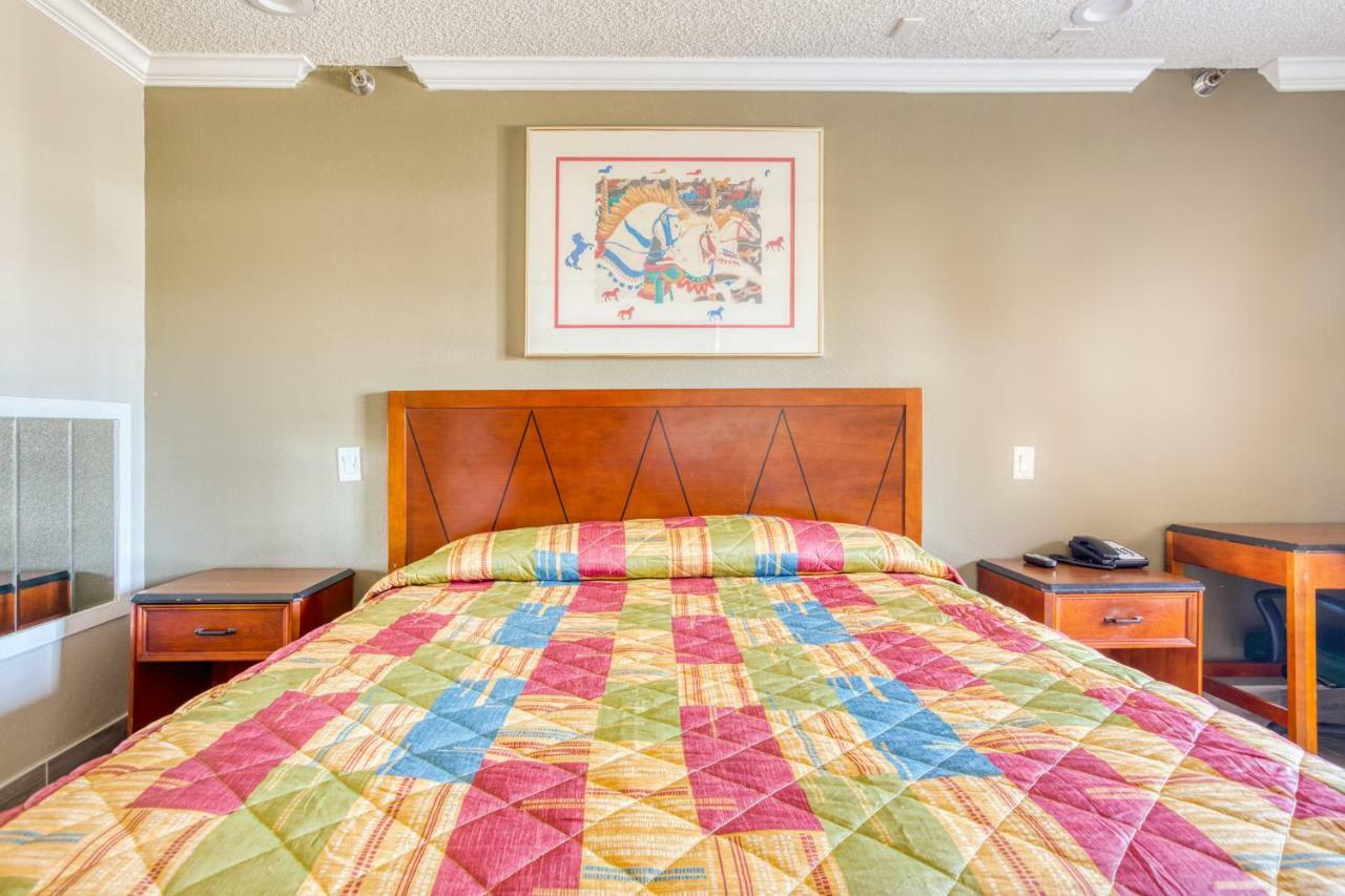 Hotel Corona Ca - Hwy 91 Luaran gambar