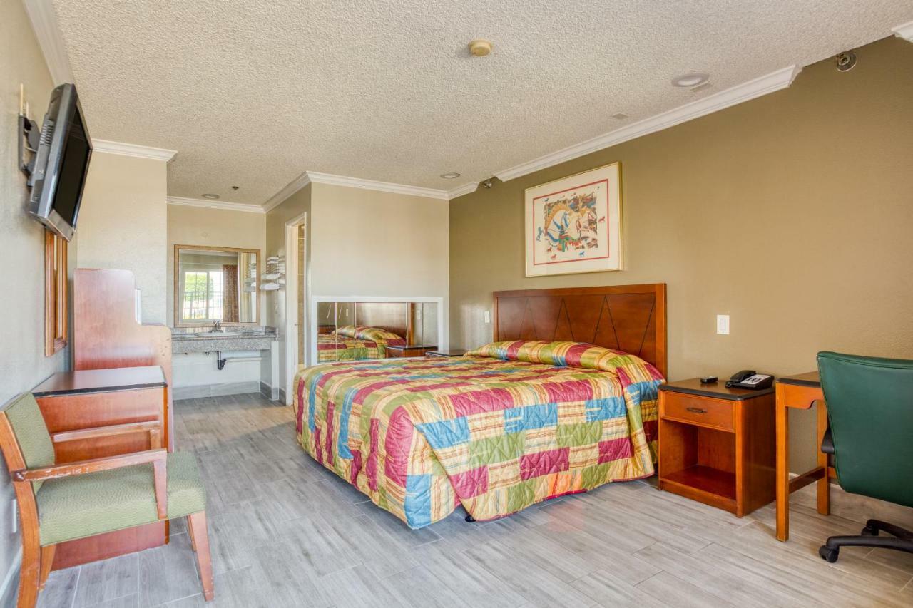 Hotel Corona Ca - Hwy 91 Luaran gambar