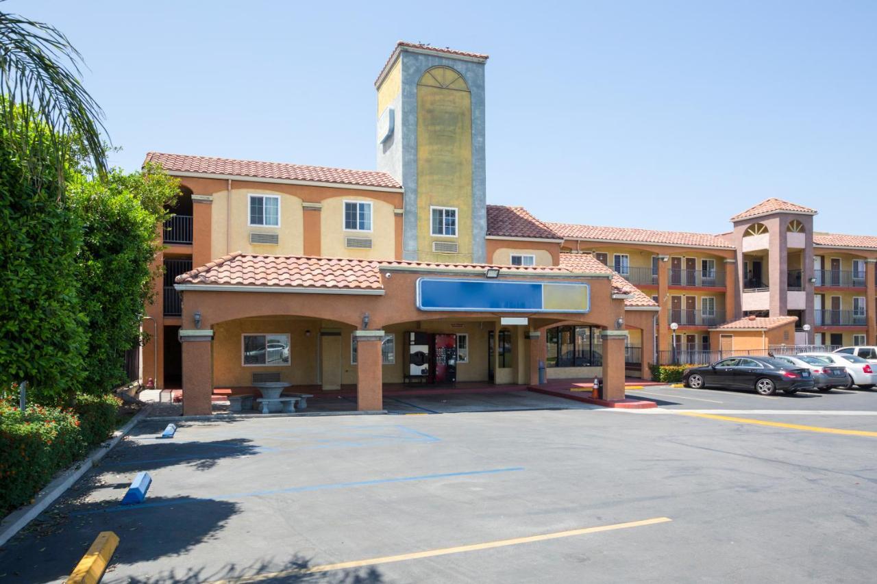 Hotel Corona Ca - Hwy 91 Luaran gambar